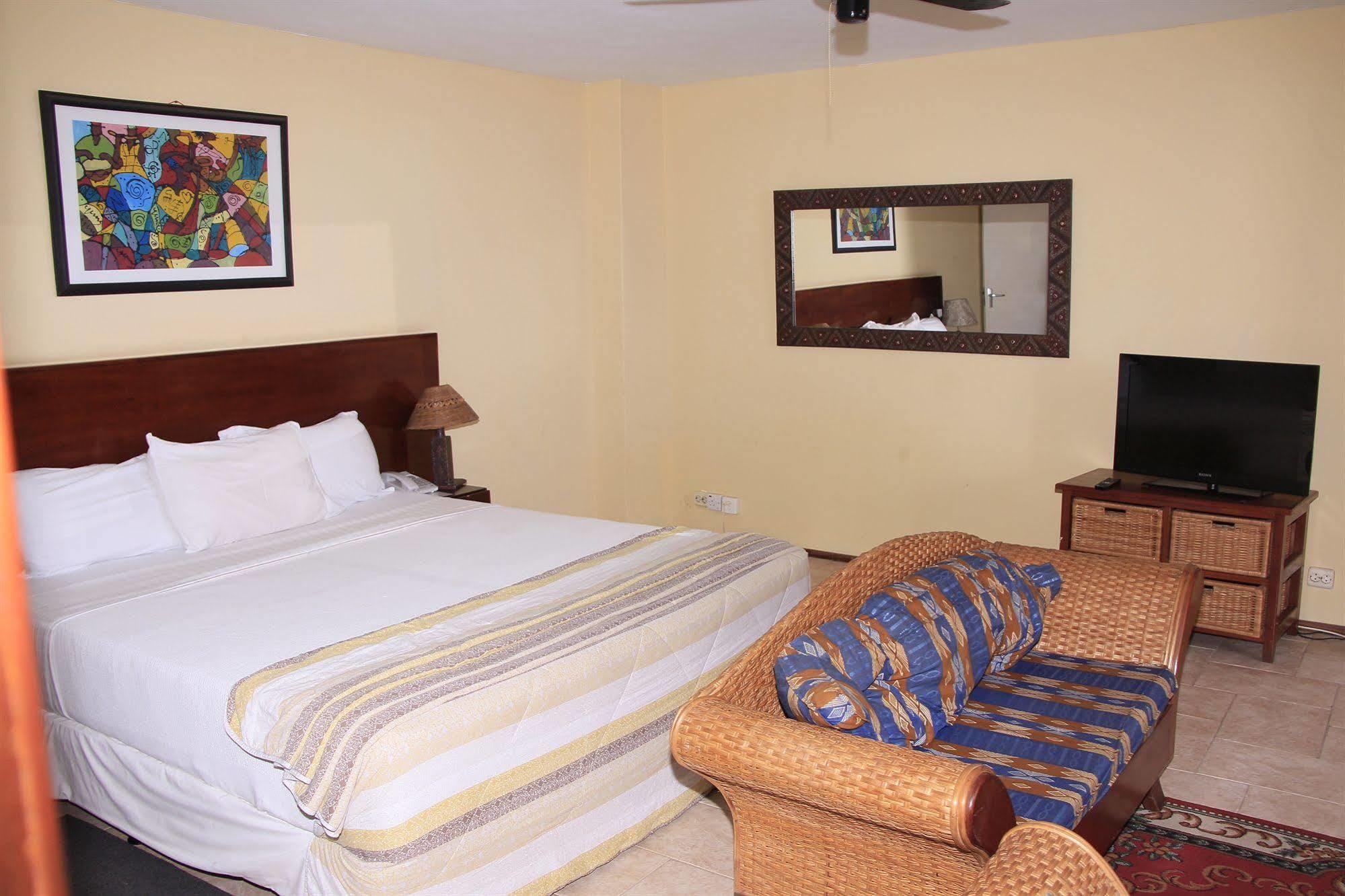 Best Western Plus Accra Beach Hotel Teshie Εξωτερικό φωτογραφία